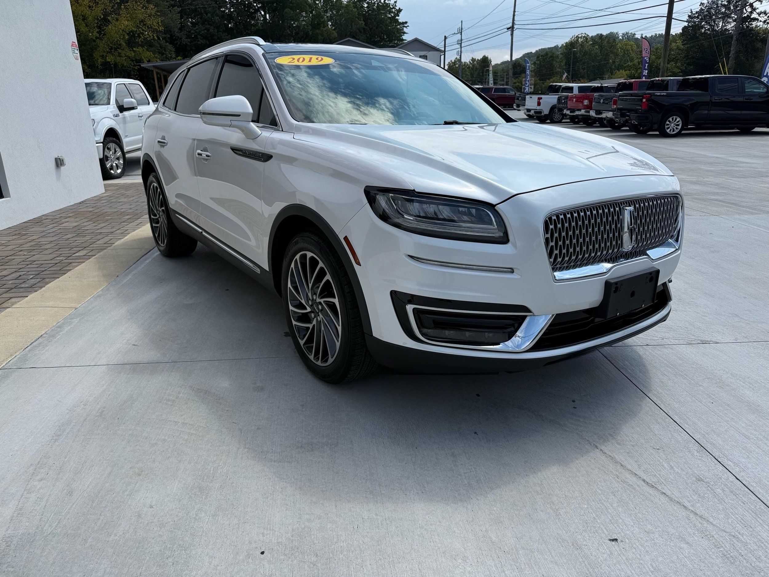 2019 Lincoln Nautilus Reserve photo 4