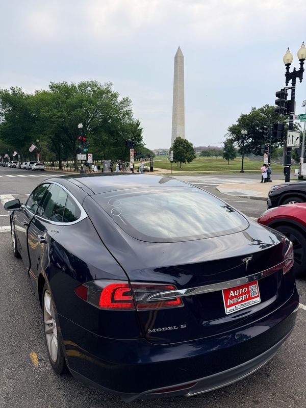 2013 Tesla Model S w/DC Fast Charge