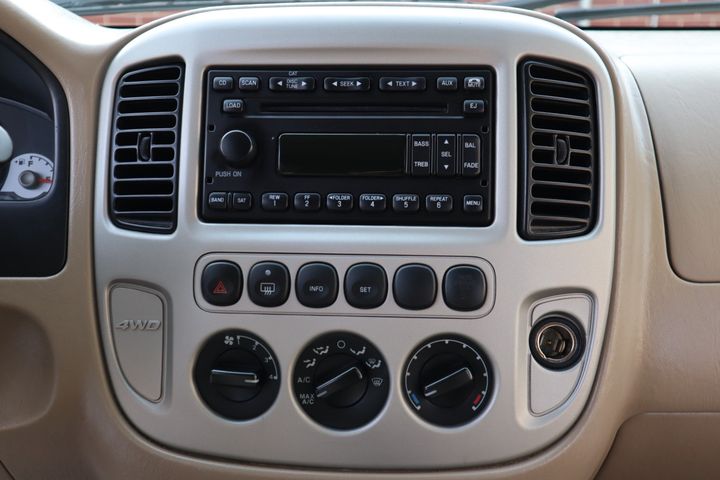 2007 Ford Escape Limited | Victory Motors of Colorado