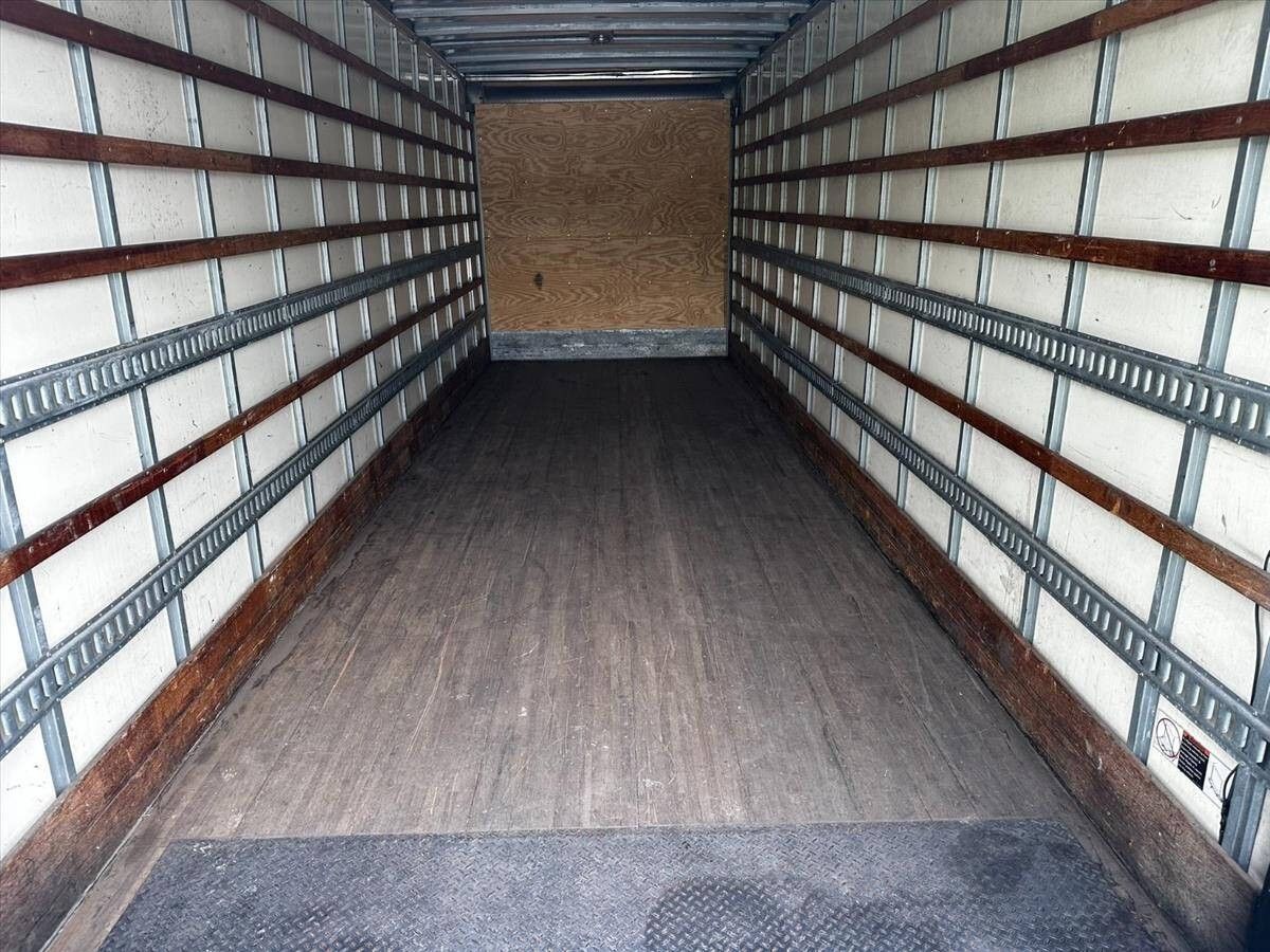 2019 International DuraStar 4300 20