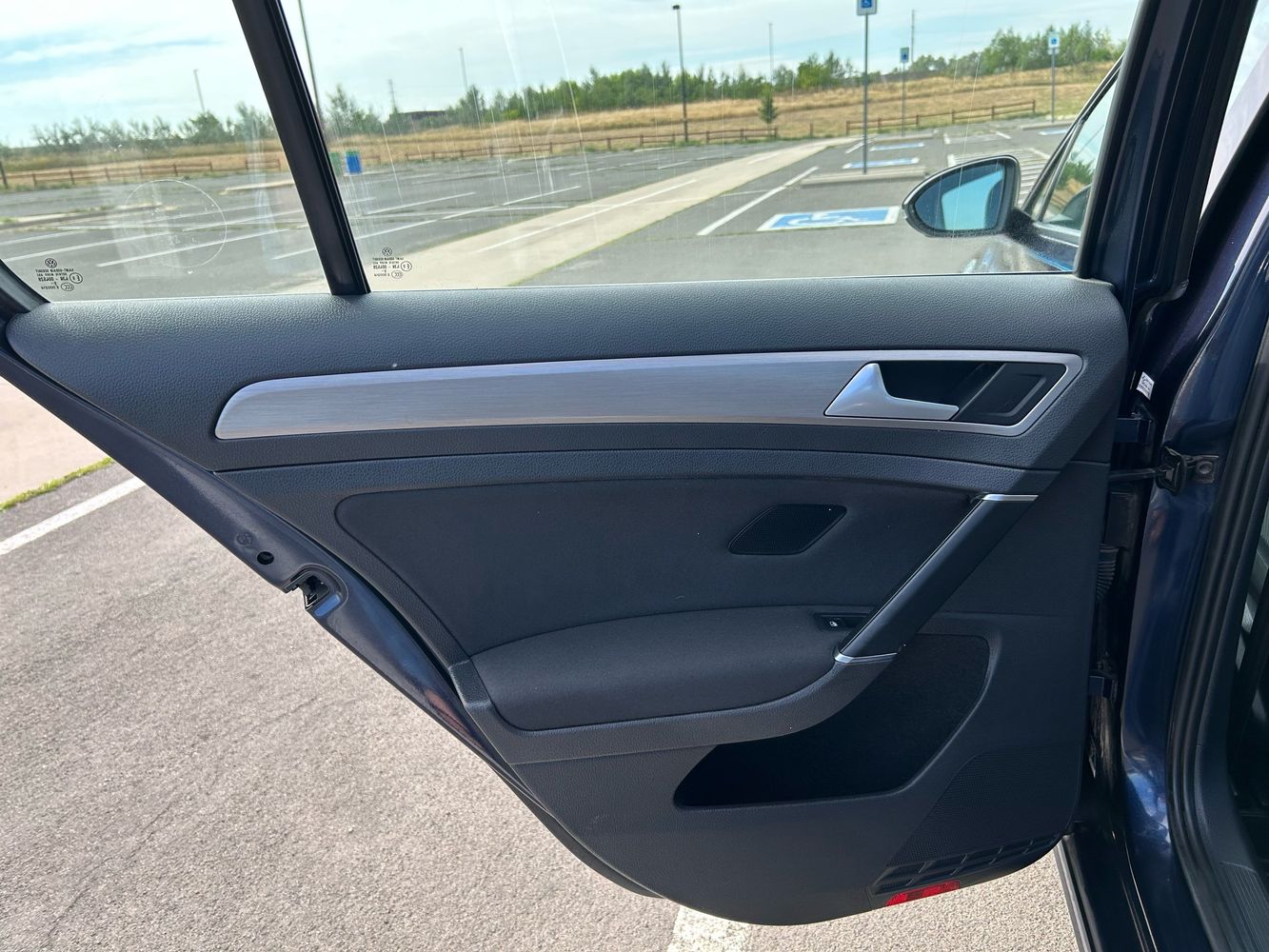 2016 Volkswagen Golf TSI S photo 19