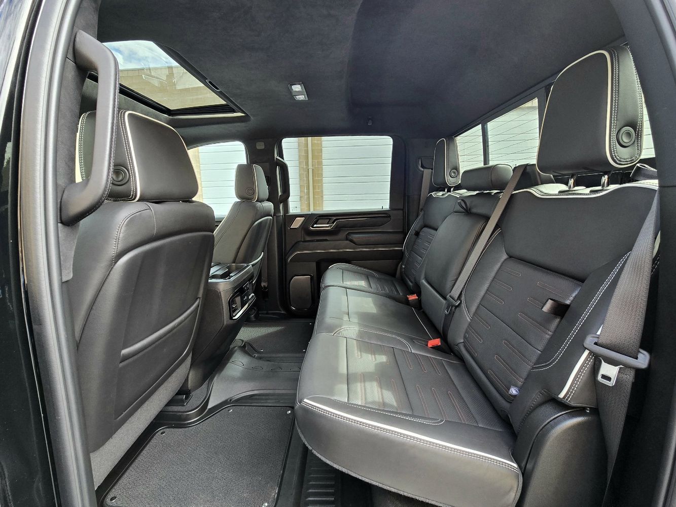 2025 Gmc Sierra HD AT4X photo 34