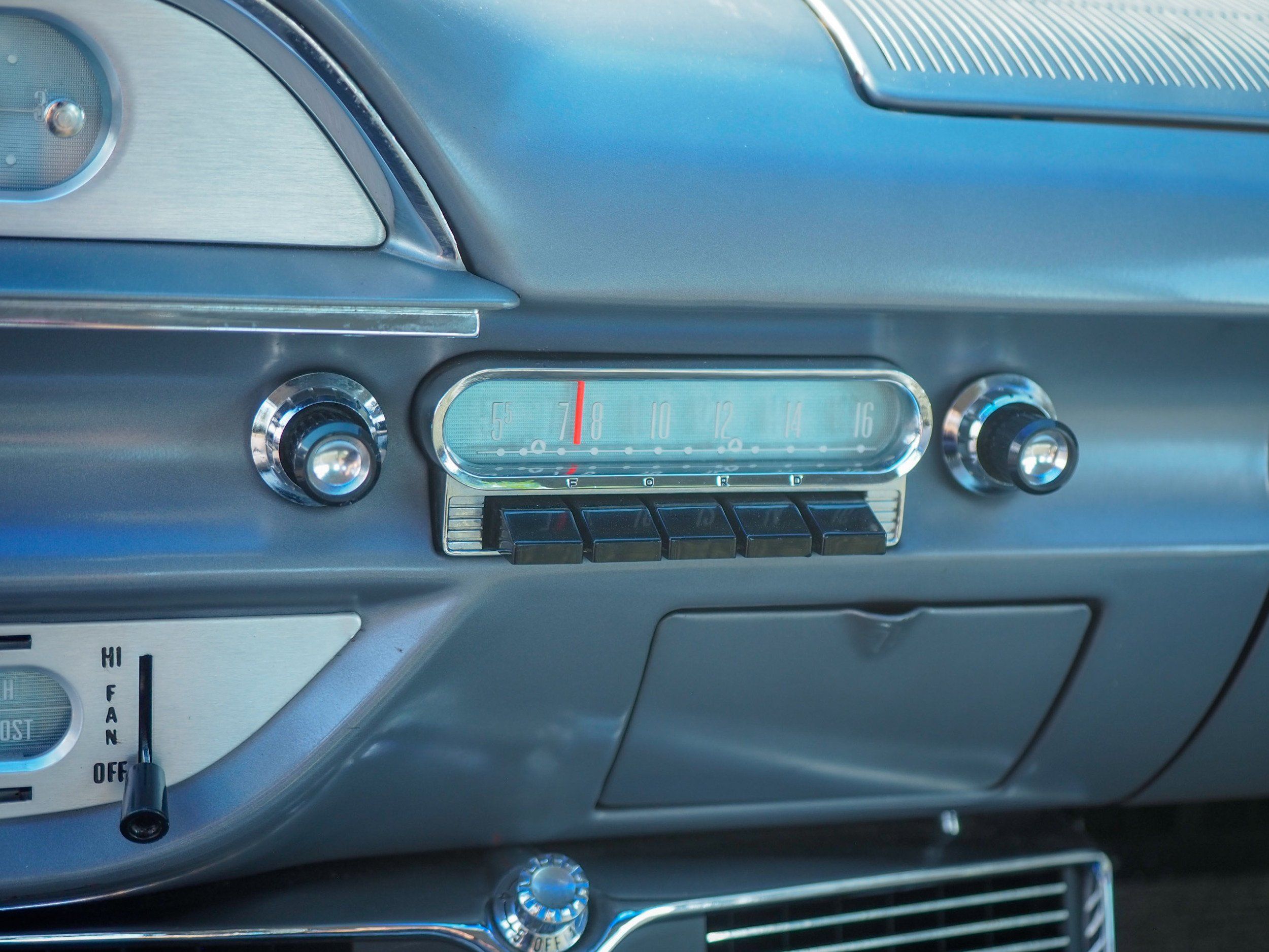 1960 Ford Fairlane Black 500
