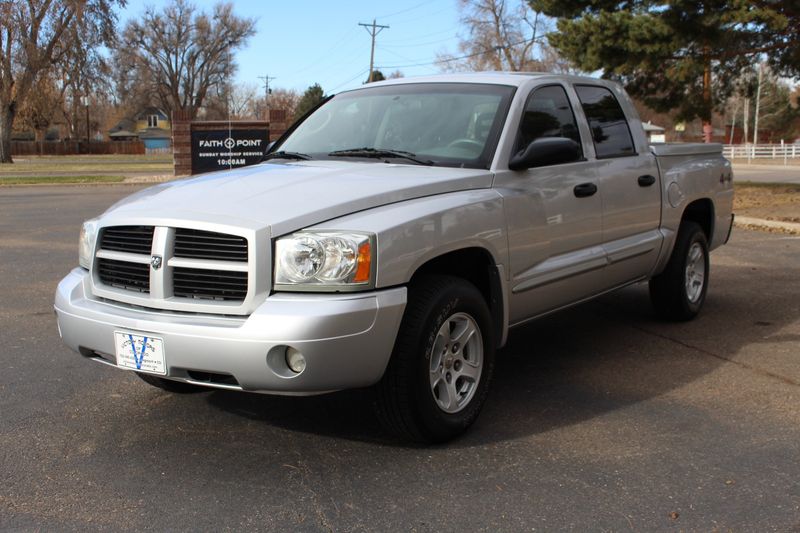 2006 Dodge Dakota Photos