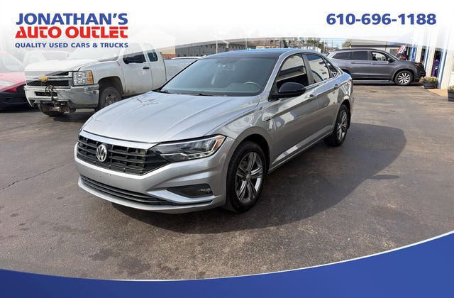 White 2019 Volkswagen Jetta Sedan Front-Wheel Drive 8-Speed Automatic