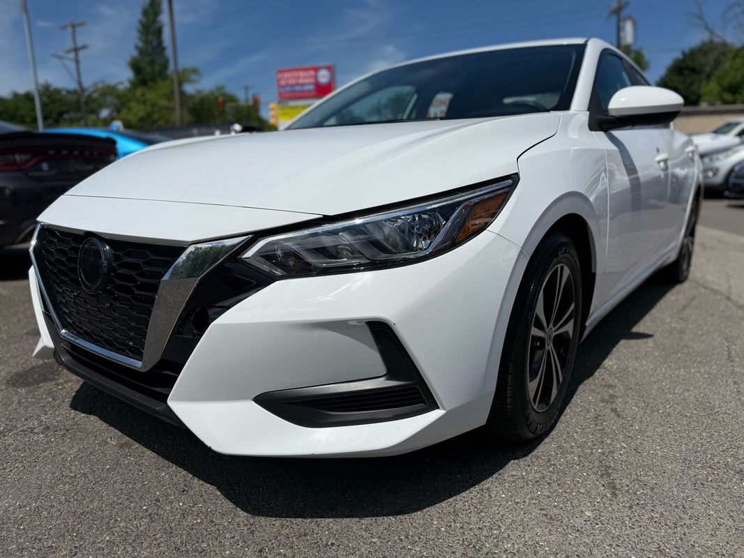 2023 Nissan Sentra SV's photo