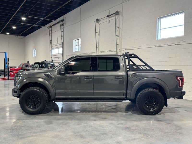 2020 Ford F-150 Raptor, photo 2