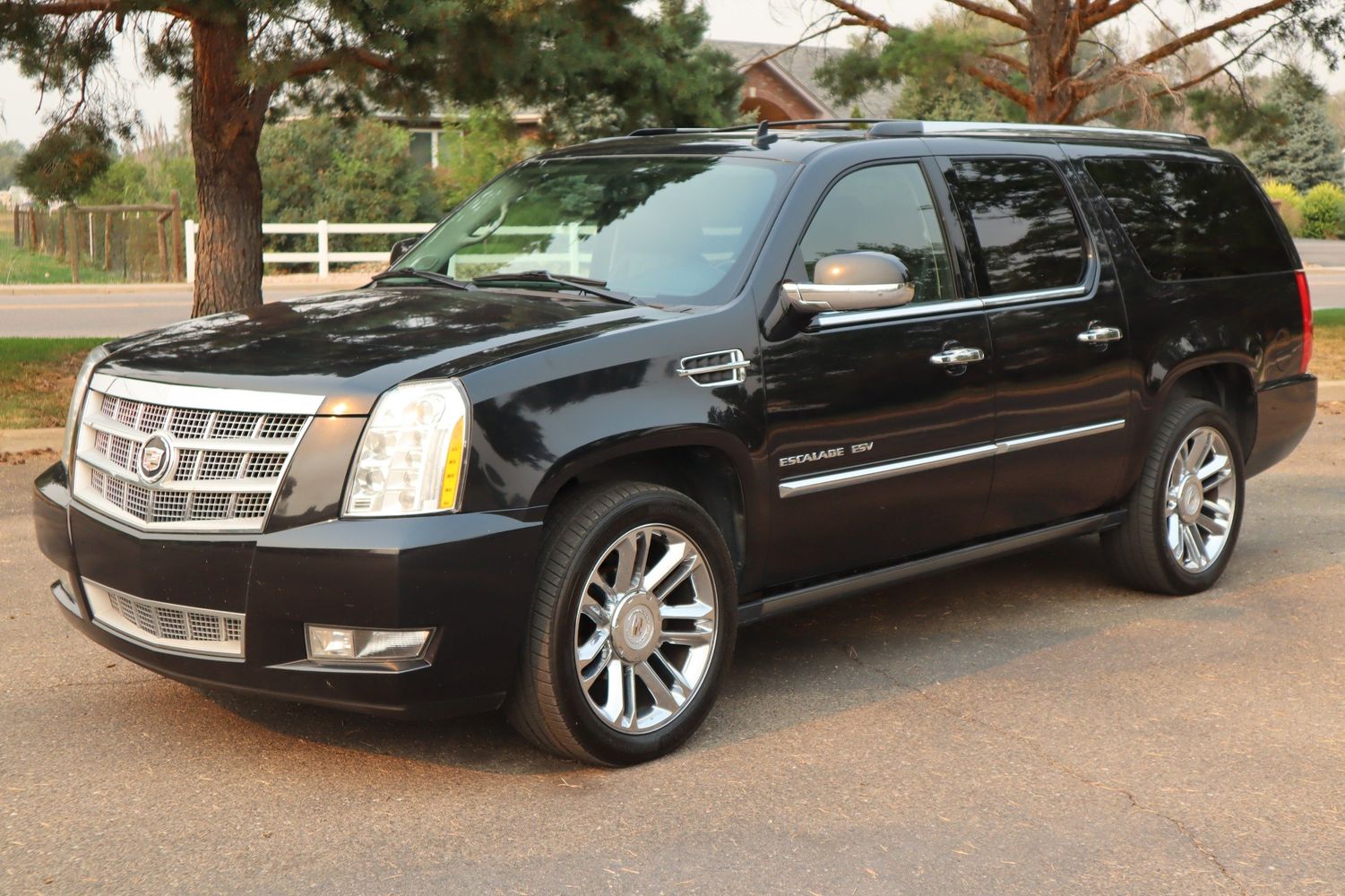 Аренда cadillac escalade esv