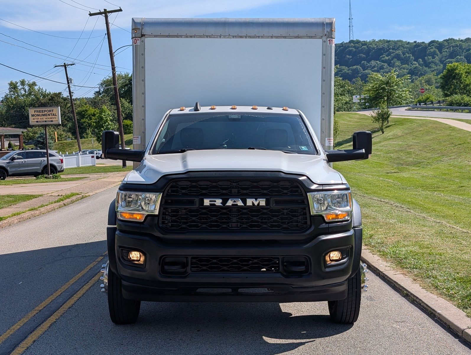 2022 Ram 4500 16' Box Truck 11