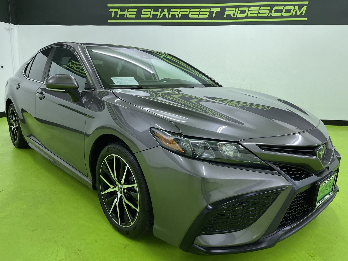 2024 Toyota Camry SE photo 2