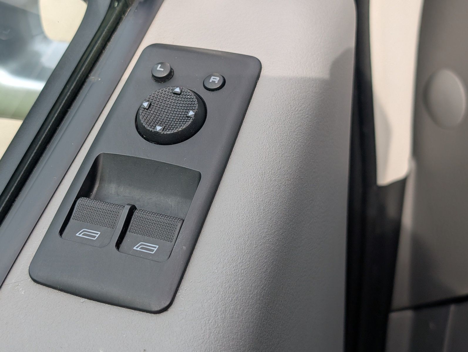 2003 Volkswagen EuroVan 81