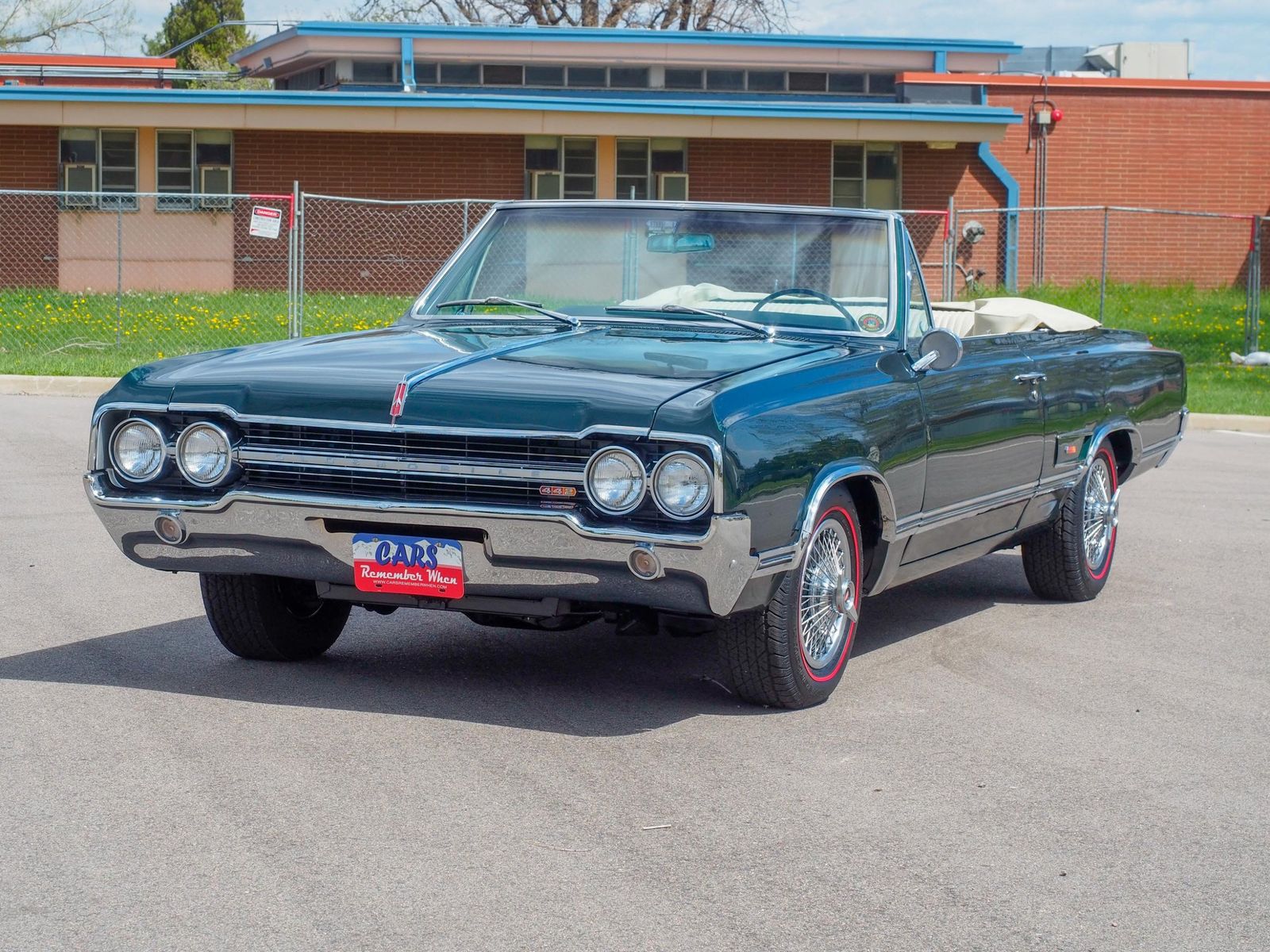 1965 Oldsmobile Cutlass 10