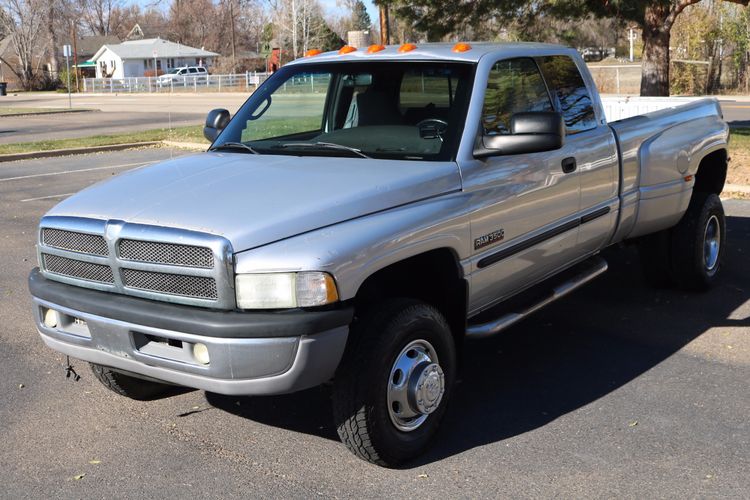 2002 Dodge Ram 3500 SLT | Victory Motors of Colorado