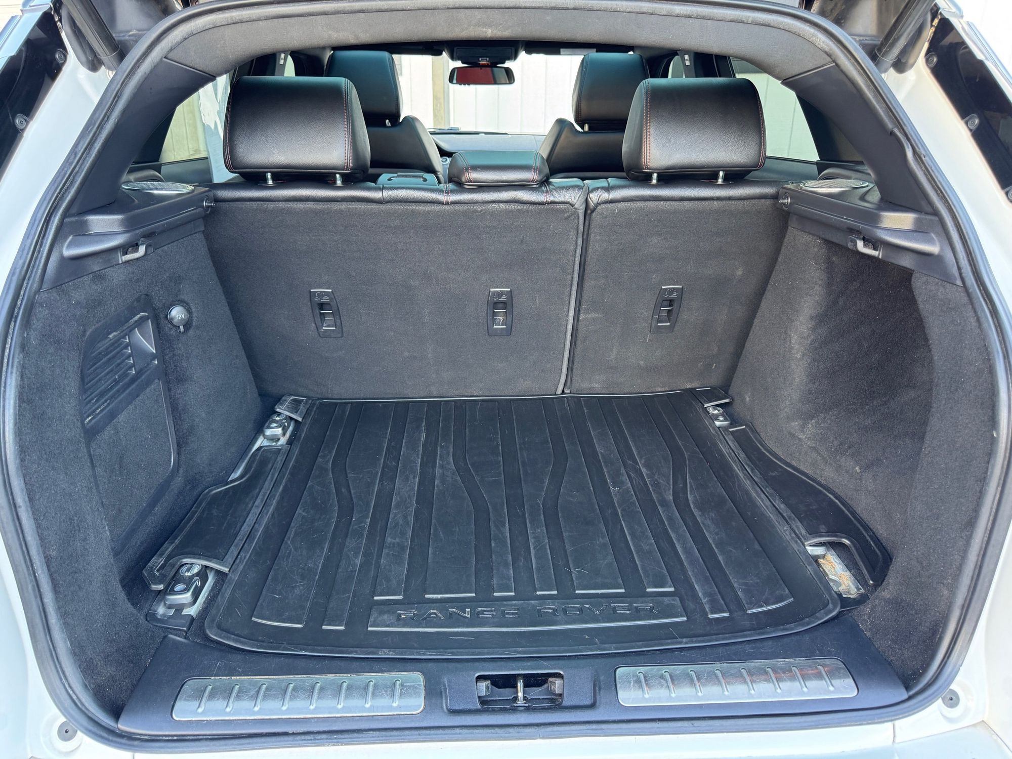 2015 Land Rover Range Rover Evoque Dynamic Premium photo 20