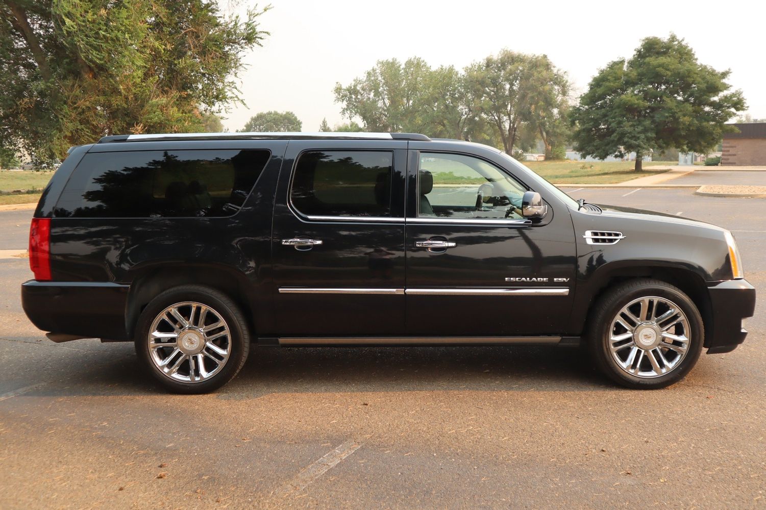 2012 Cadillac Escalade ESV Platinum Edition | Victory Motors of Colorado