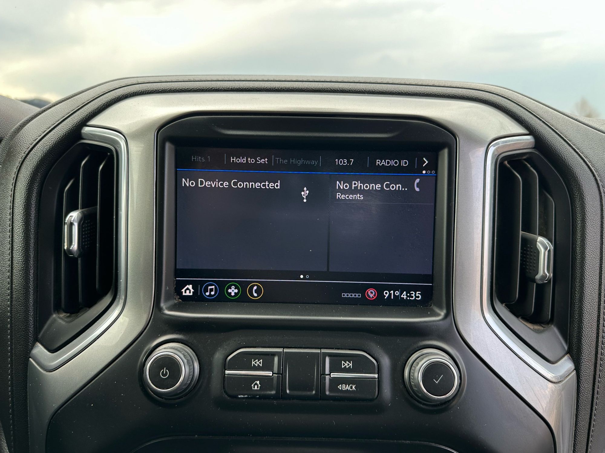 2022 Chevrolet Silverado 3500HD LT photo 18