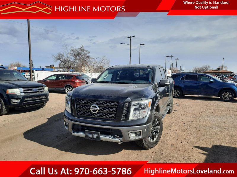 2017 Nissan Titan PRO-4X Crew Cab 4WD