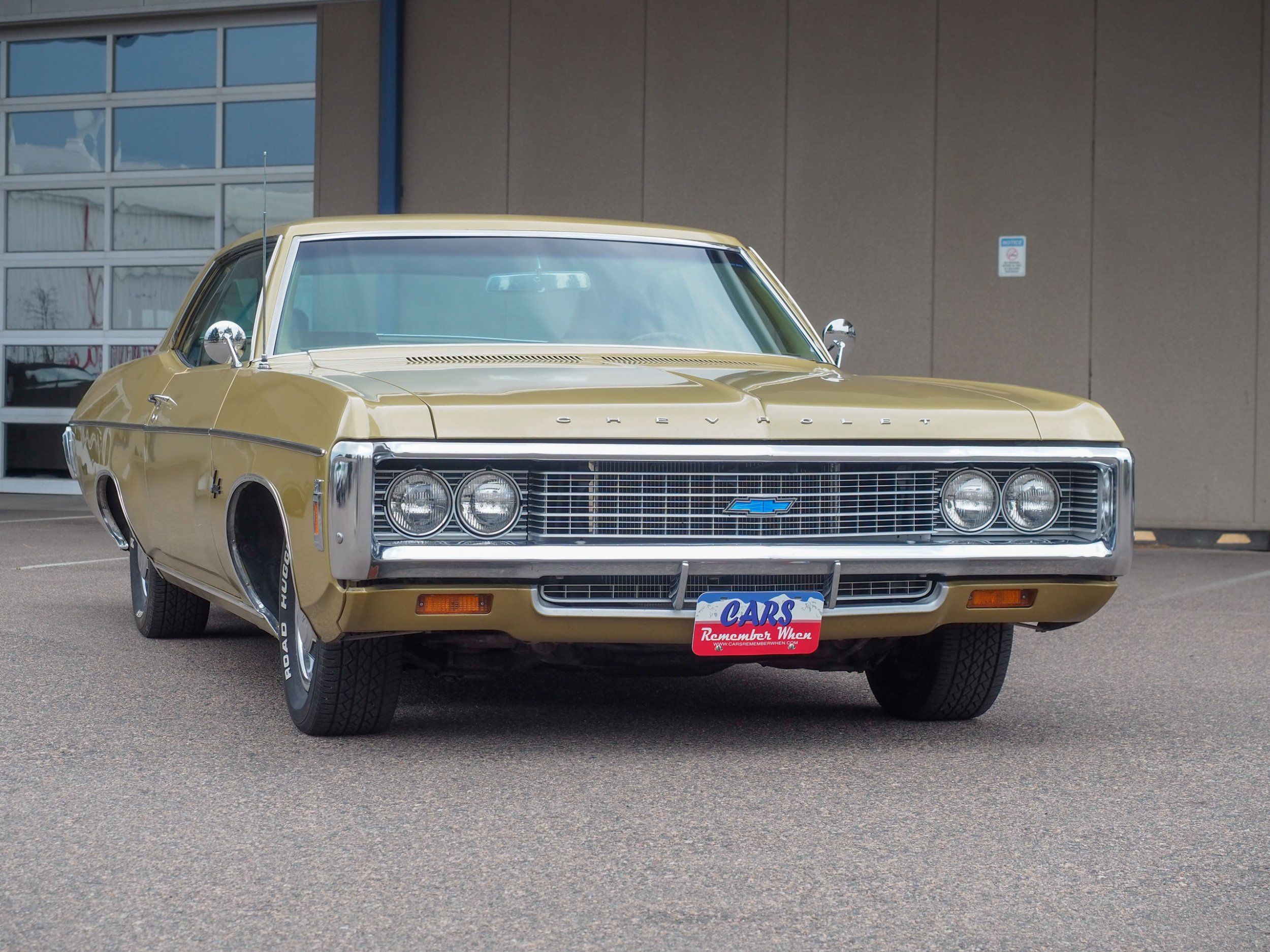1969 Chevrolet Impala Gold 350
