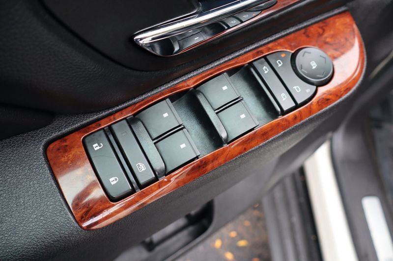 2013 Chevrolet Avalanche LTZ Black Diamond | Victory Motors of