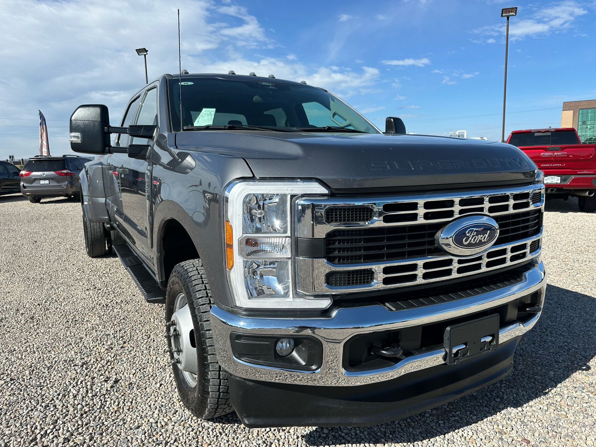 2024 Ford F-350 XLT photo 2