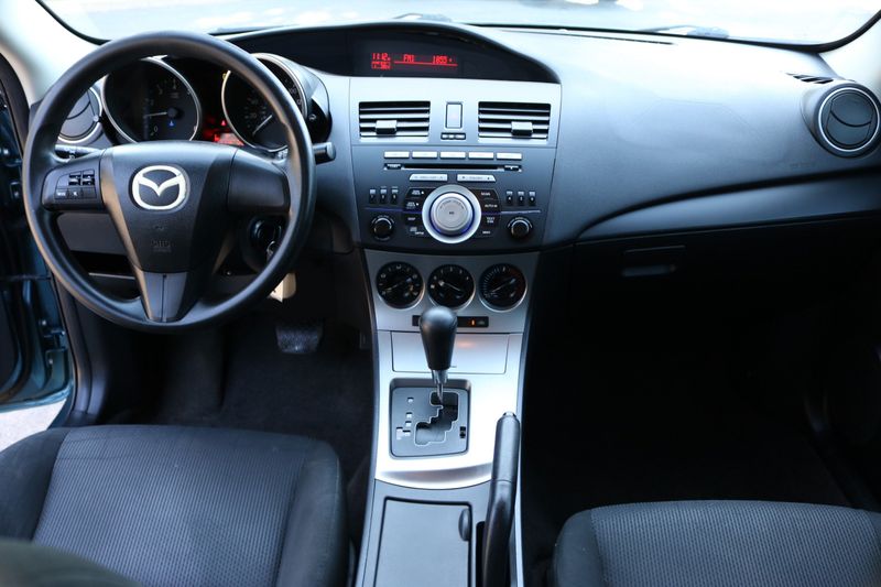 2011 Mazda 3 i Sport | Victory Motors of Colorado