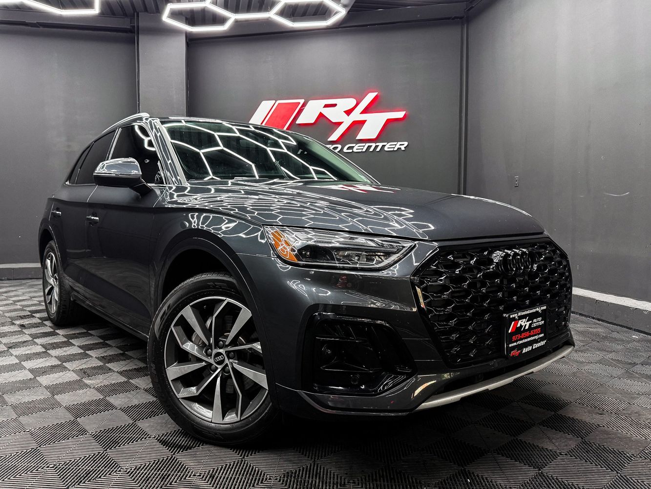 2021 Audi Q5 45 Premium's photo