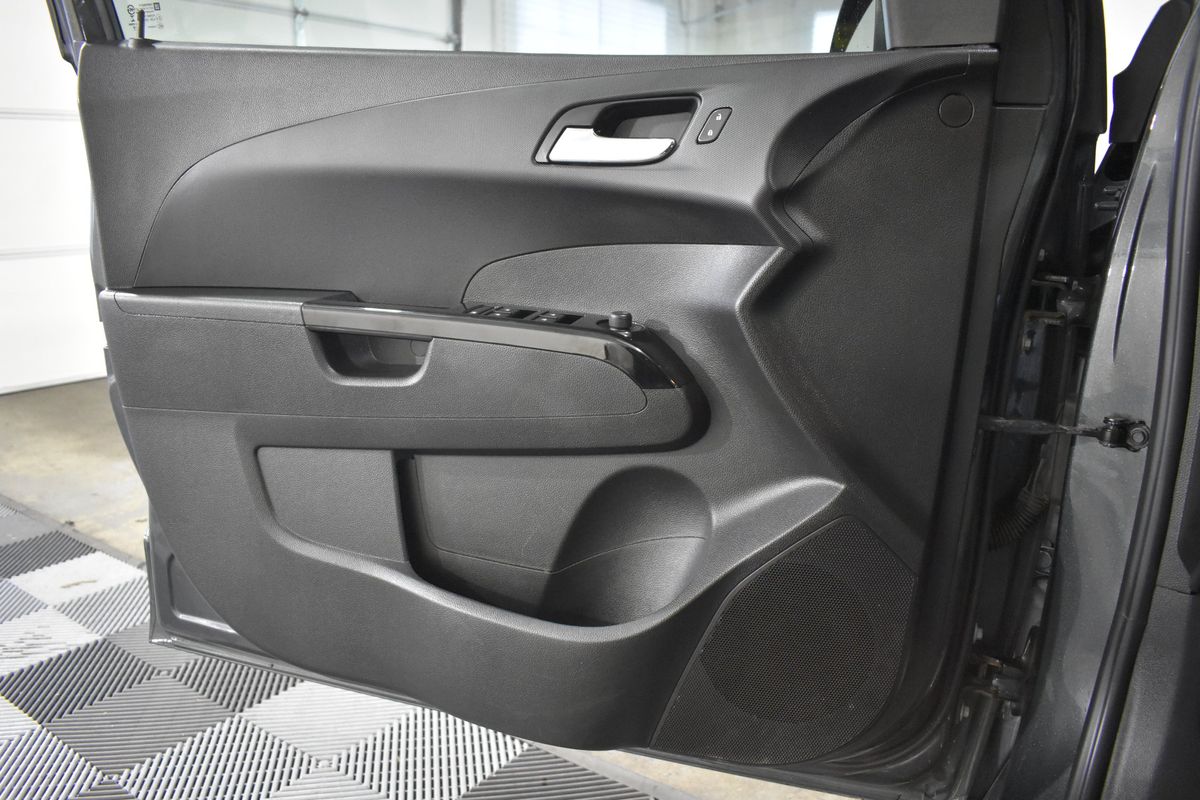 2018 Chevrolet Sonic LT Auto