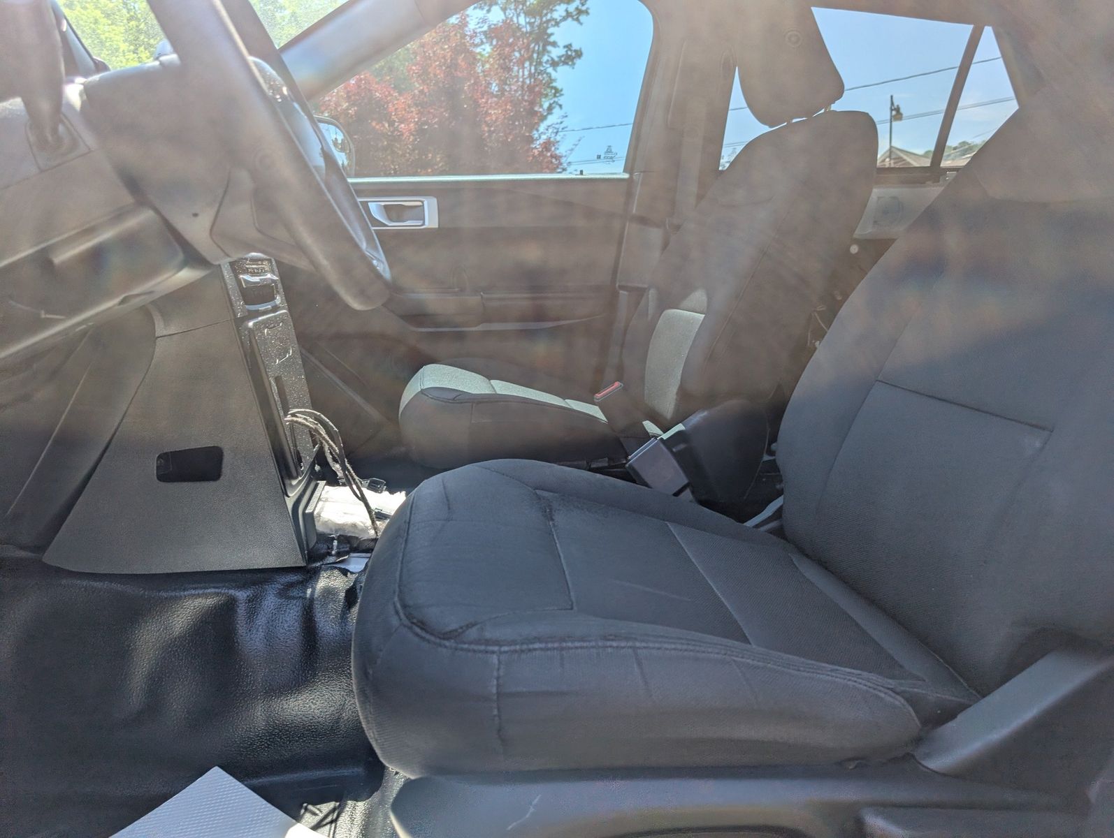 2021 Ford Explorer 27