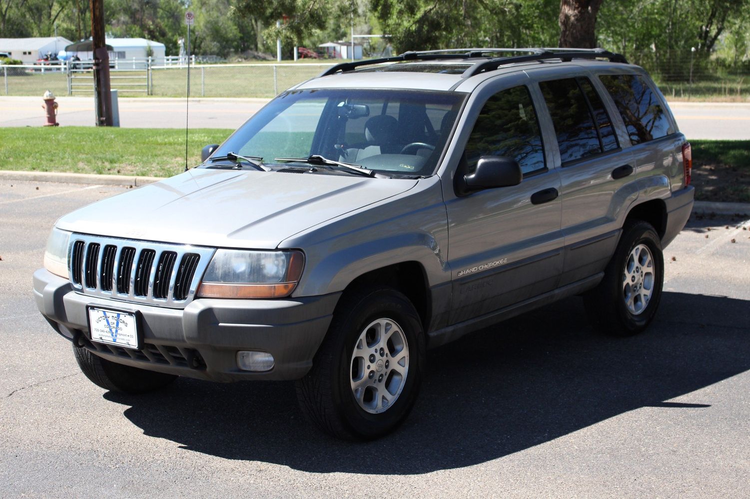 2000 Jeep Grand Cherokee Laredo | Victory Motors of Colorado