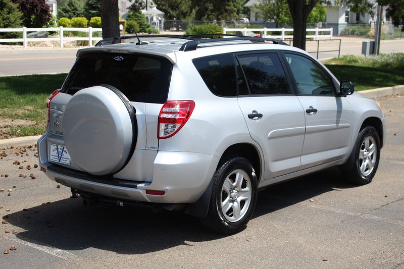 2010 Toyota RAV4 Photos