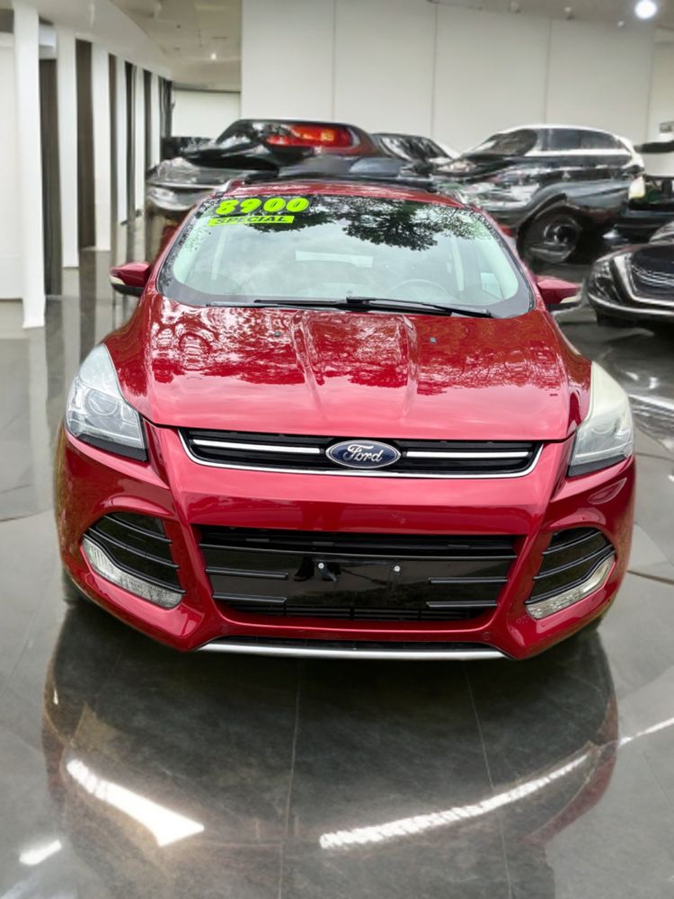 2013 Ford Escape Titanium's photo