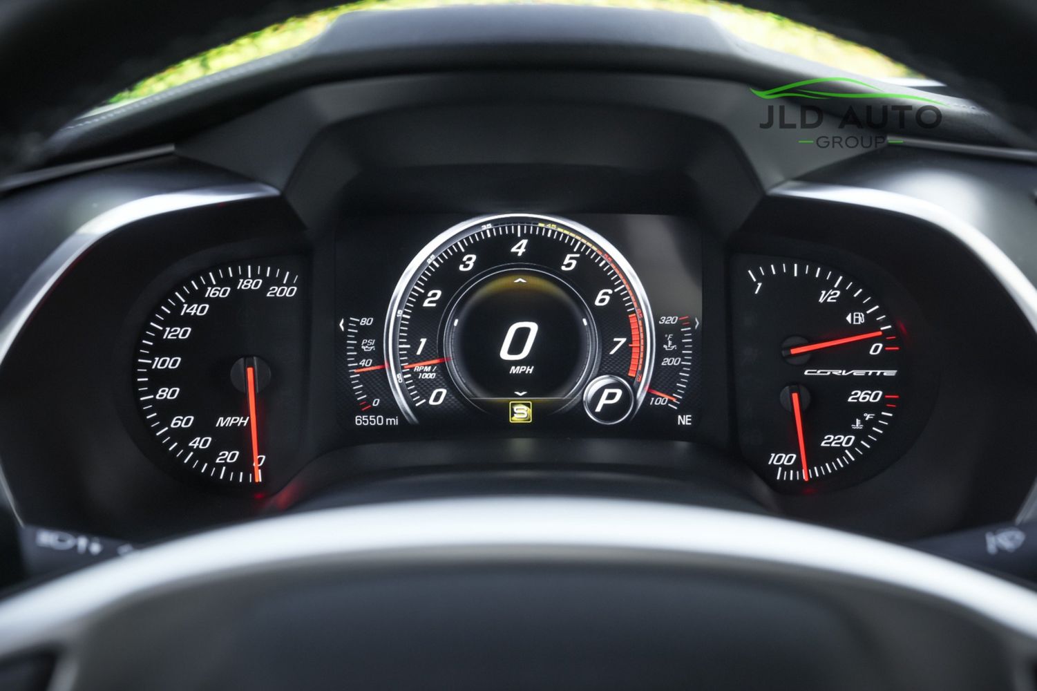 2017 Chevrolet Corvette Stingray Coupe 2LT photo 12