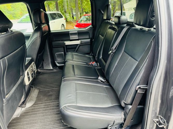 2019 Ford F-150 Lariat photo 9