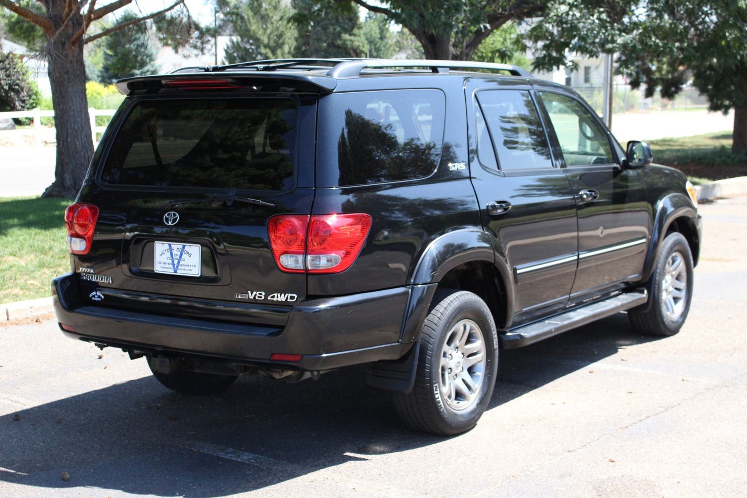 Toyota sequoia sr5