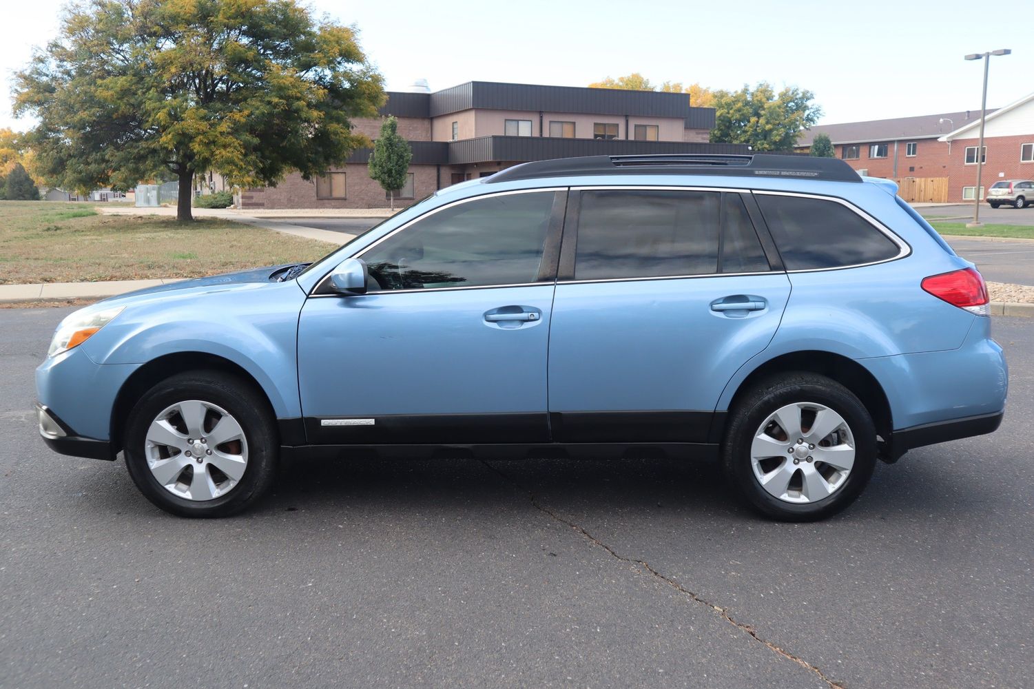 2012 Subaru Outback 2.5i Premium | Victory Motors of Colorado