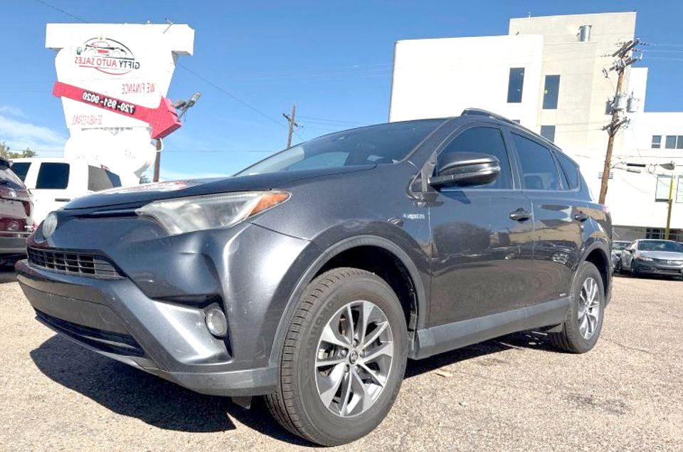 2017 Toyota RAV4 Hybrid XLE