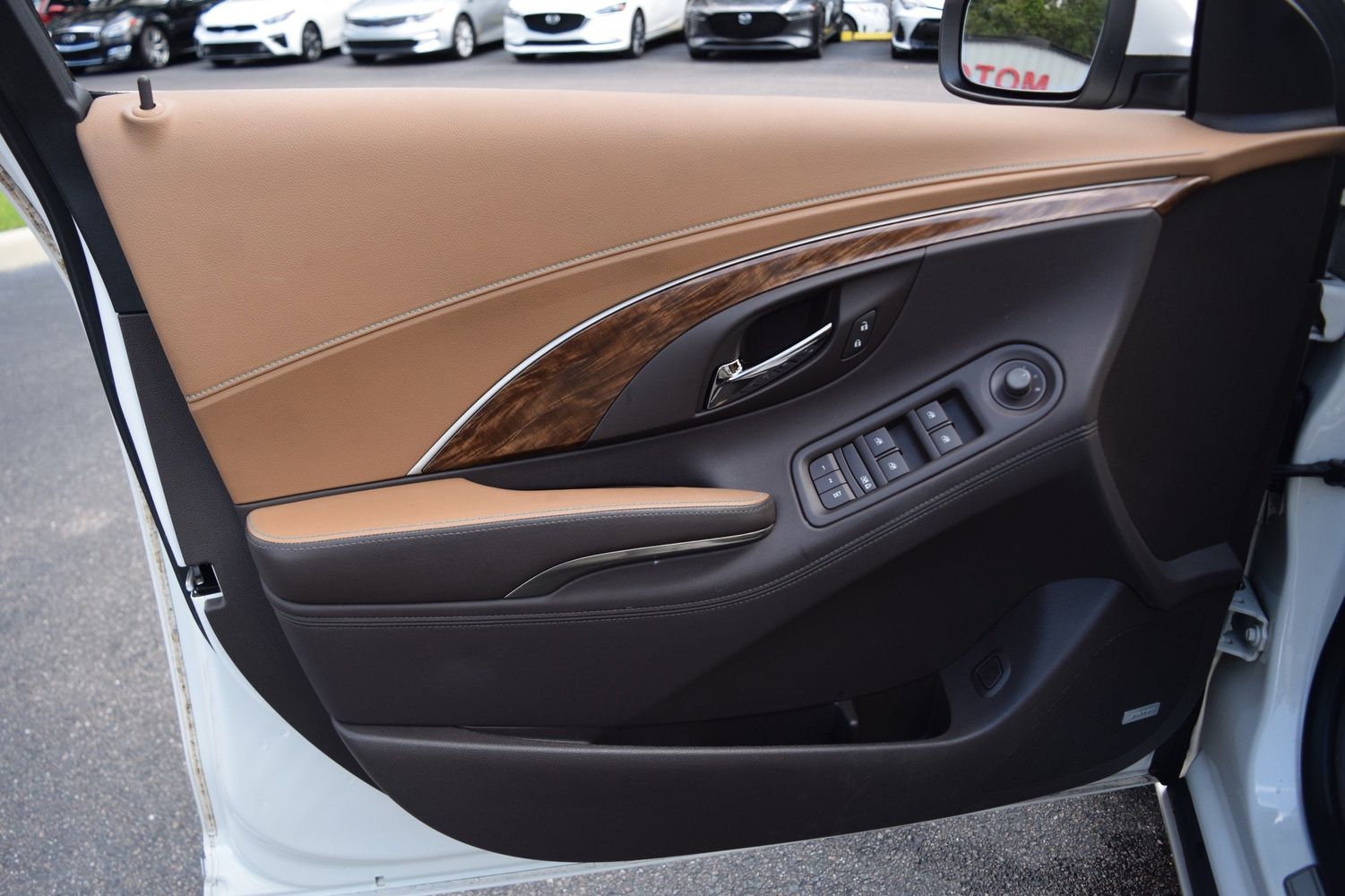 2014 Buick LaCrosse Leather Select Motor Car