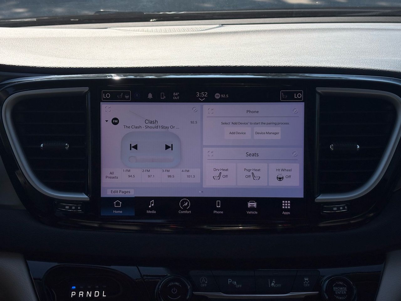 2024 Chrysler Pacifica Touring L - Photo 17