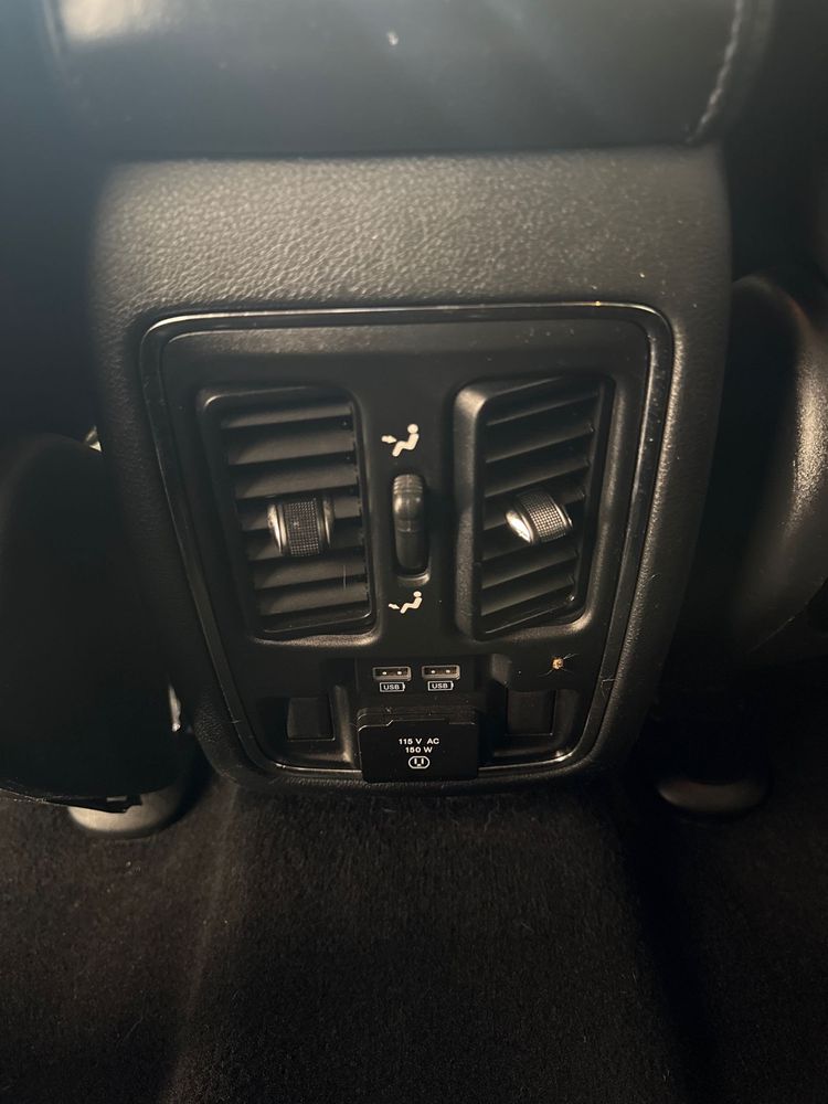 2019 Jeep Grand Cherokee Limited photo 17