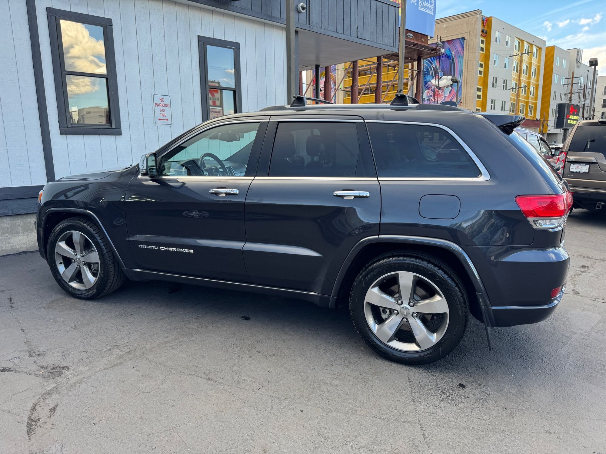 2015 Jeep Grand Cherokee Overland photo 11