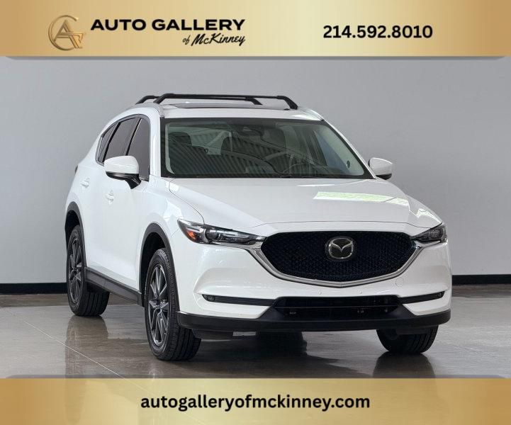 2017 Mazda CX-5 Grand Touring auto's photo
