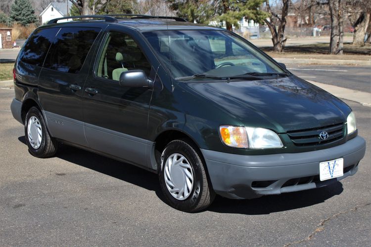 Toyota Sienna 2003 Le