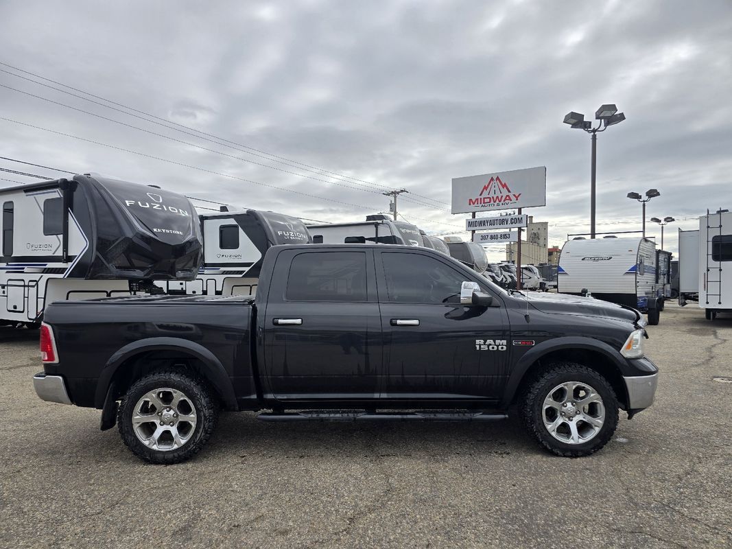 2016 RAM 1500 Laramie 4x4 Crew Cab 5'7's photo
