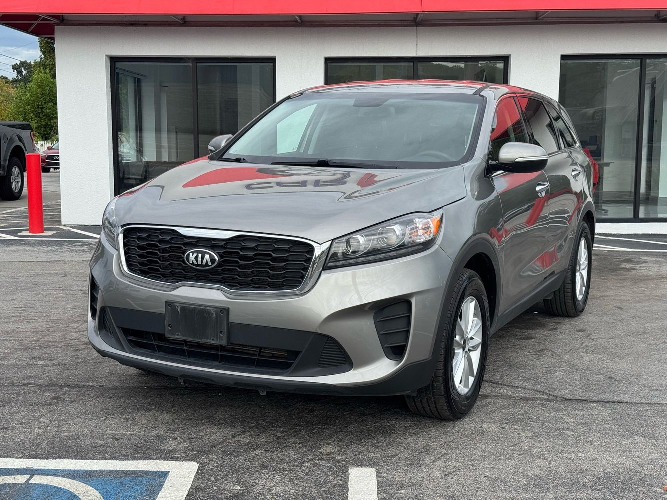 2019 Kia Sorento LX S photo 3