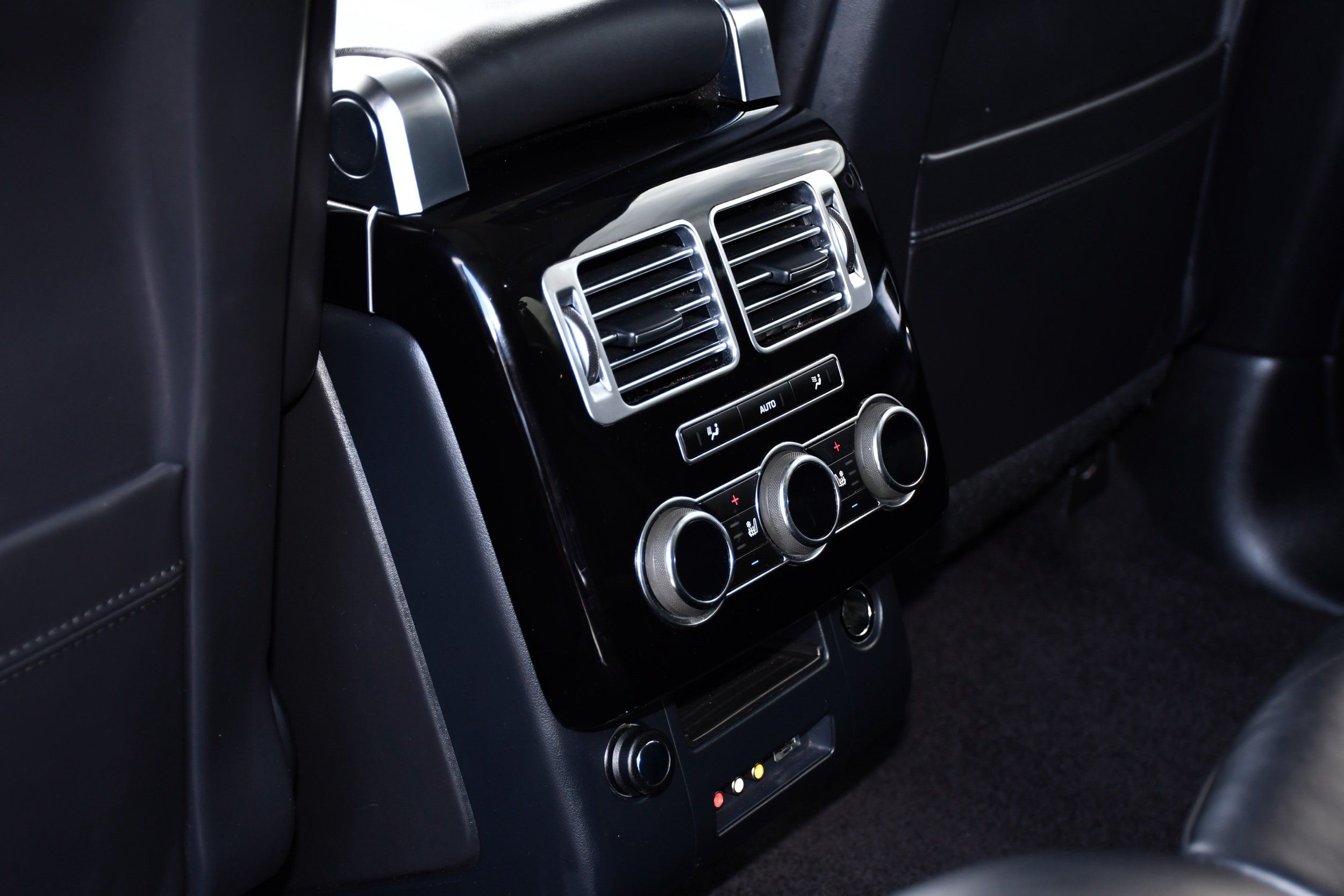 2015 Land Rover Range Rover Autobiography - Photo 29