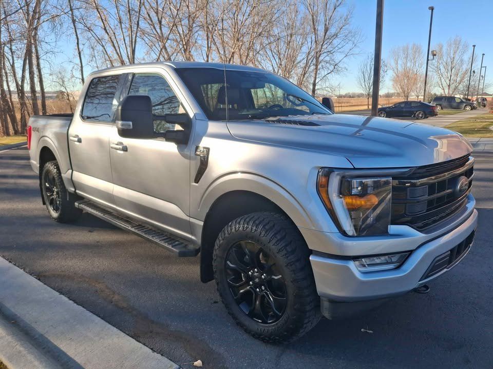 2022 Ford F-150 XLT's photo