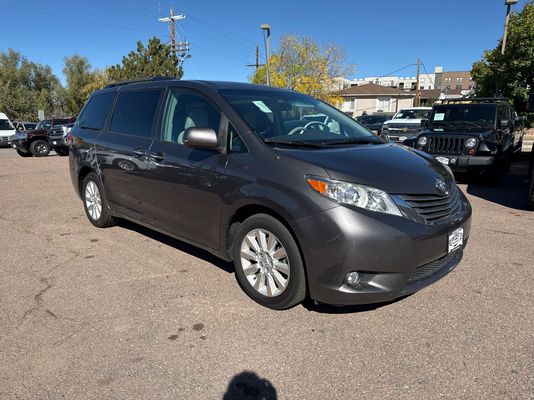 2012 Toyota Sienna XLE
