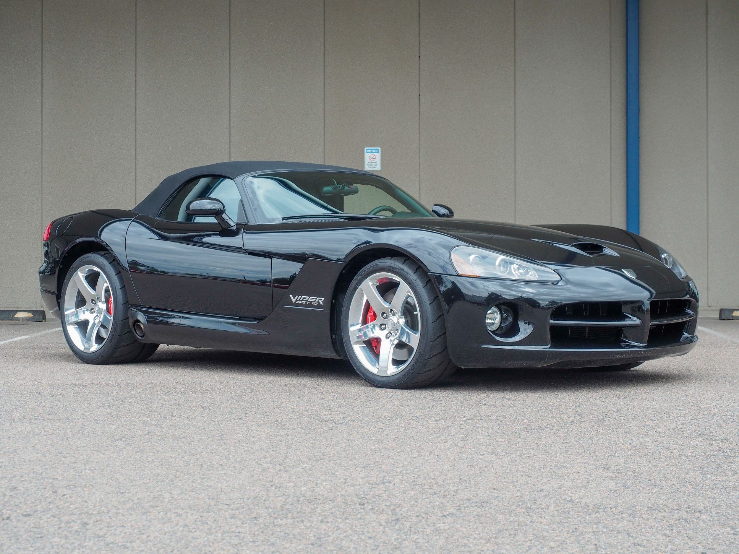 2006 Dodge Viper Black SRT10