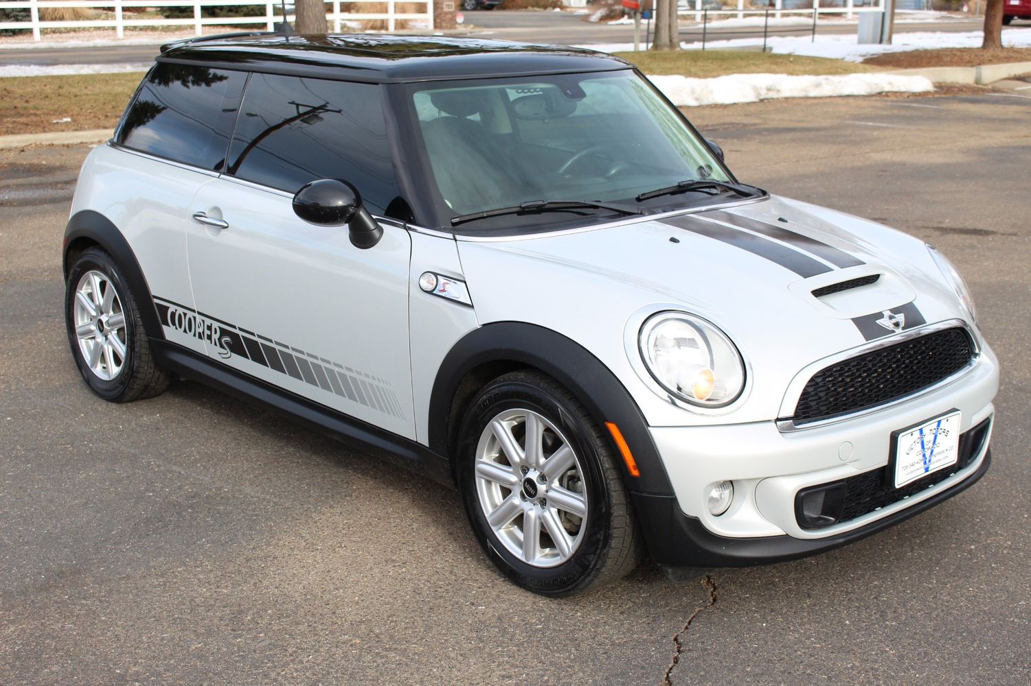 2013 MINI Cooper S Hardtop | Victory Motors of Colorado