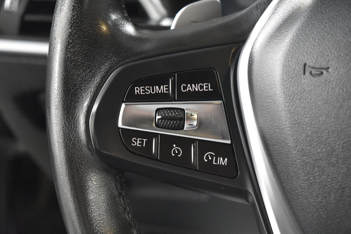 2020 BMW 330i xDrive